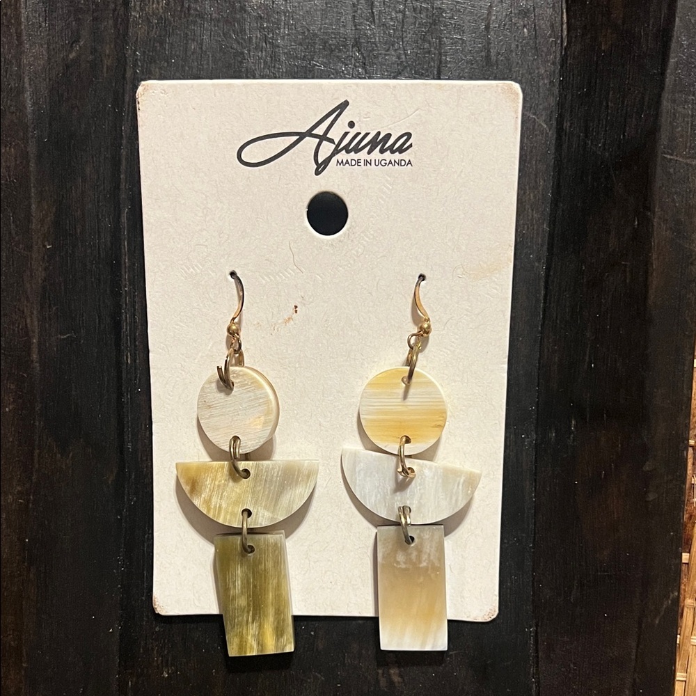 Ajuna Geometric Dangle Earrings in Ivory & Honey